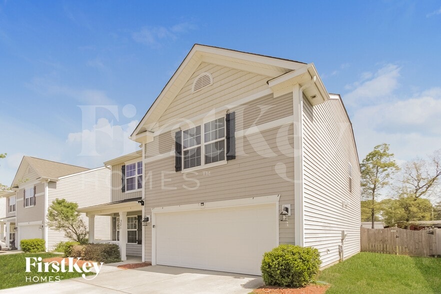 Building Photo - 301 Lind Point Ln