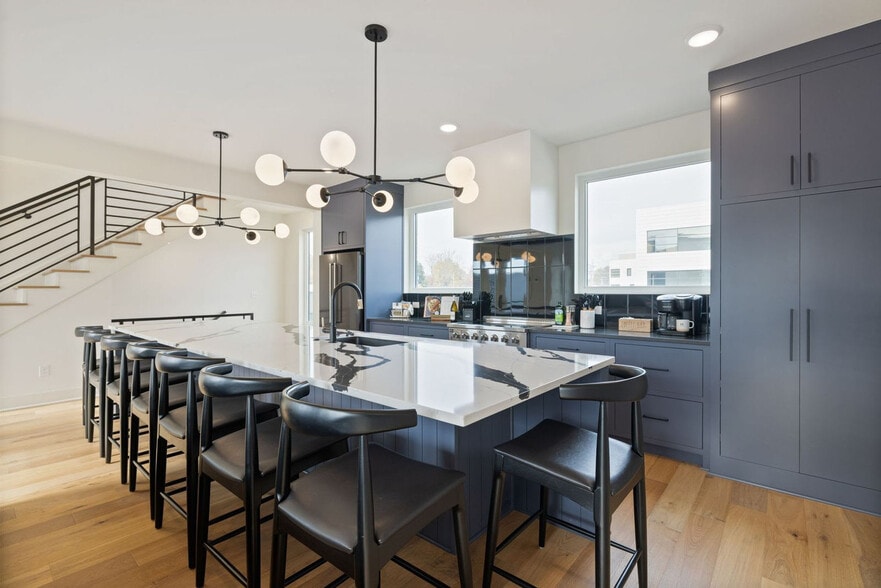 Building Photo - 1117 3rd Ave S