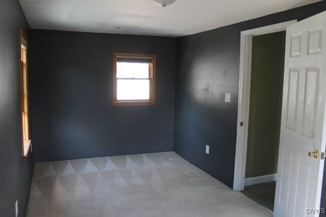 Building Photo - 375 Pawling St