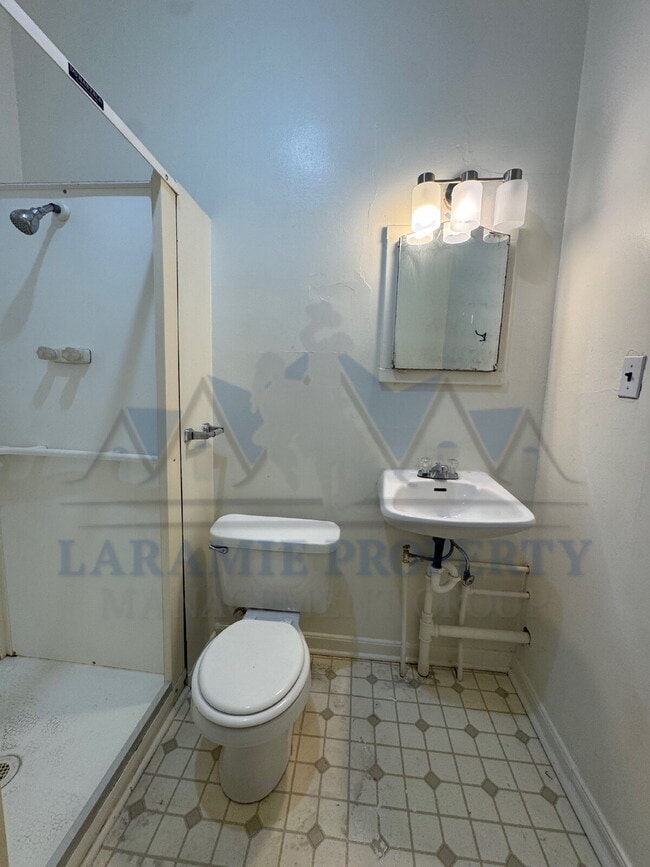 Building Photo - Studio Apartment