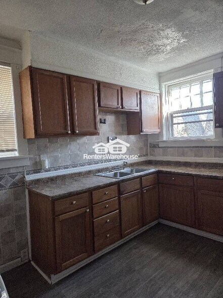 Building Photo - 3816 Avondale Ave