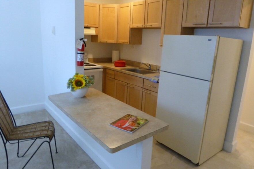 Kitchen - Sunflower Place