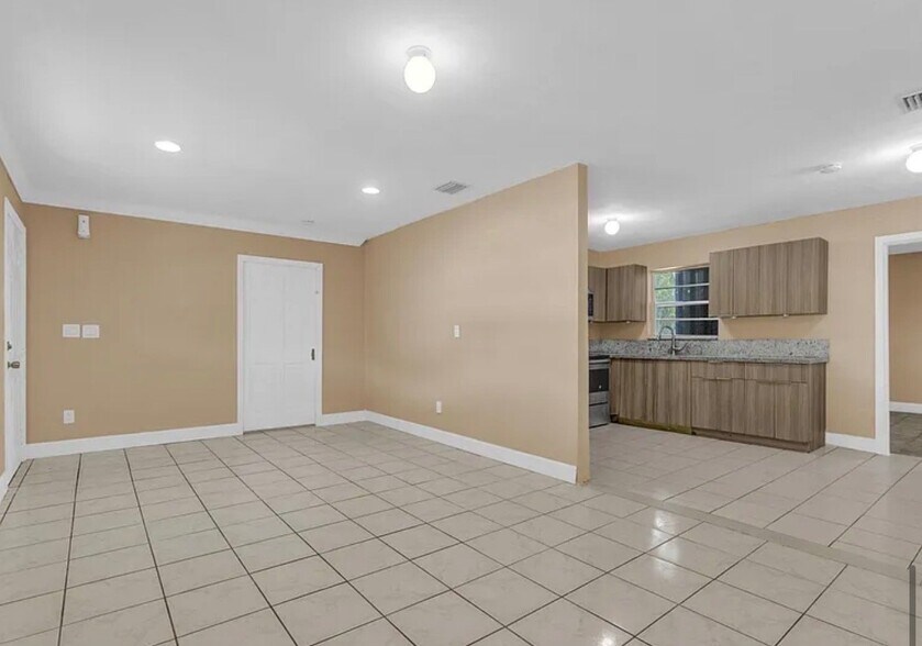 Building Photo - 10220 SW 178th St