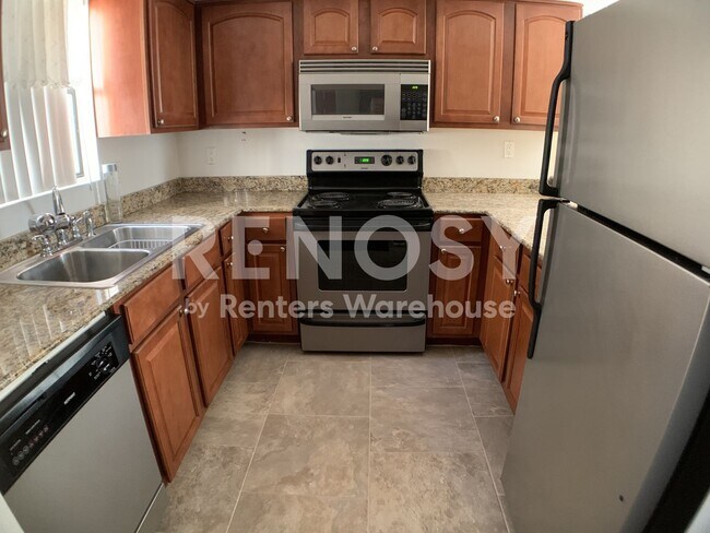 Building Photo - 3420 W Danbury Dr