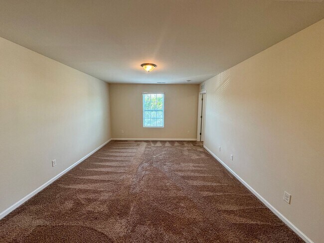 Building Photo - Spacious 5BR/3BA Home in Fort Mill