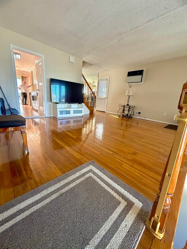 Building Photo - 3515 Charles Ct