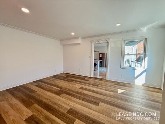 Building Photo - 513 N Street NW-