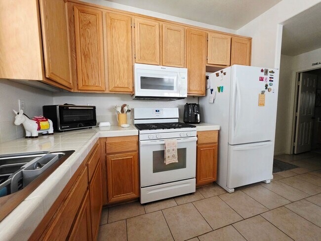 Building Photo - Comfortable Living in the Heart of Rancho Rose