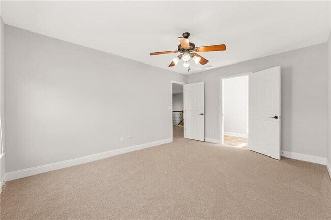 Building Photo - 3329 Rosecliff Trace NE