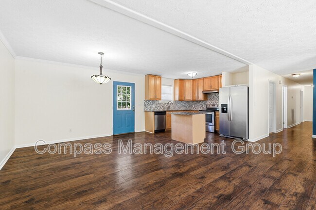 Building Photo - 1690 River Bend Rd