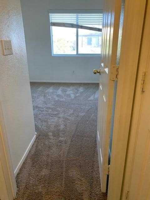 Building Photo - 3 Bedroom Single Family