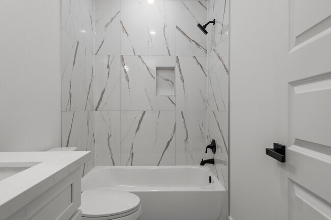 Building Photo - 2316 McKee St