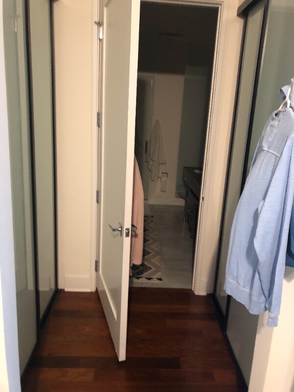 Building Photo - 1624 W Division St