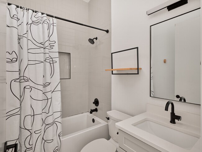 Building Photo - 910 Gullett St