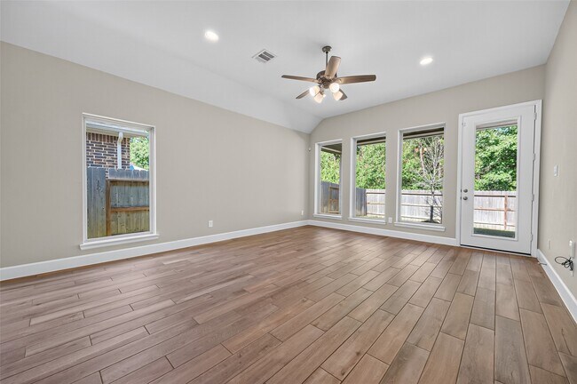 Building Photo - 17371 Merigold Hts Dr