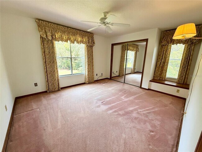 Building Photo - 124 Estates Cir