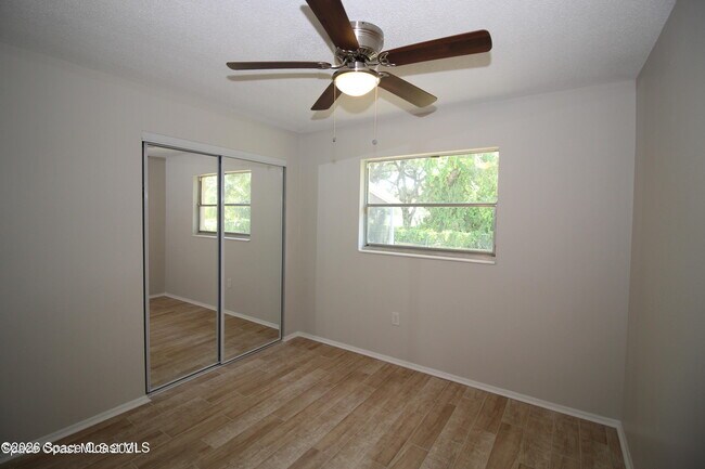 Building Photo - 75 Rivercliff Ln