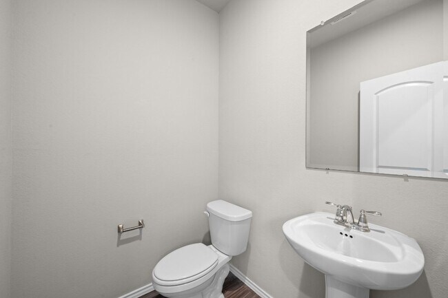 Building Photo - 16868 Pink Wintergreen Dr