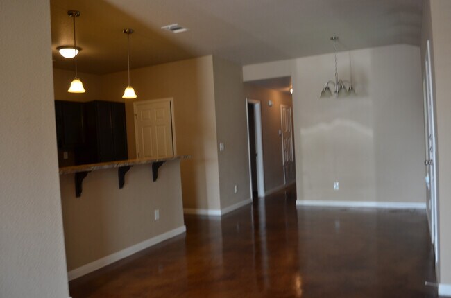 Building Photo - 1514 Dakota Trce