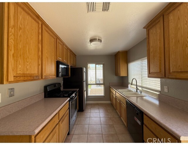 Building Photo - 1305 Turquoise Dr