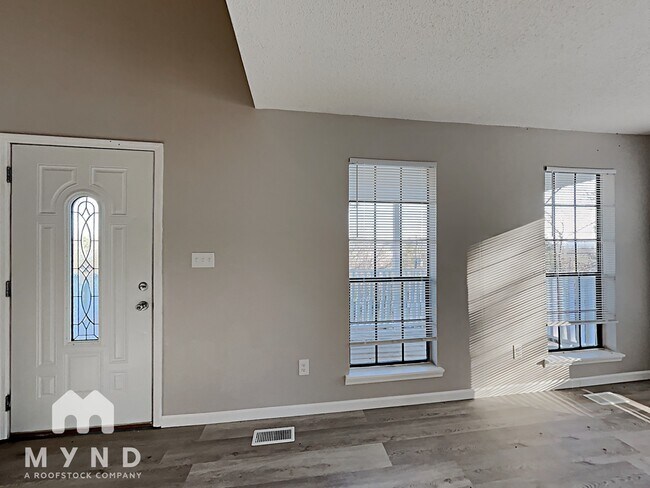 Building Photo - 629 Bennett Dr