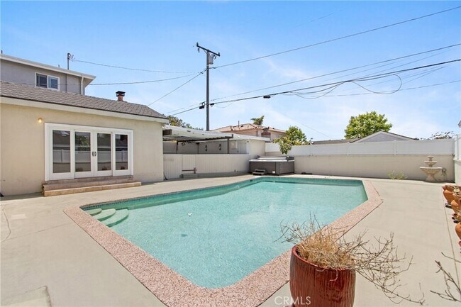 Building Photo - 1205 Manzanita Ln