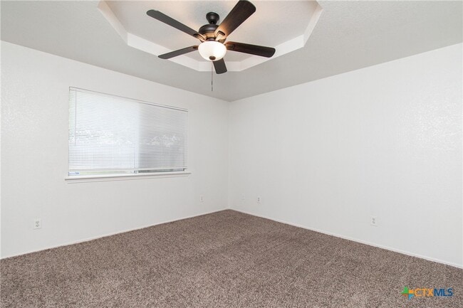 Building Photo - 1213 Fox Creek Dr