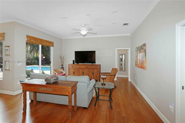 Building Photo - 3140 Fairways Dr