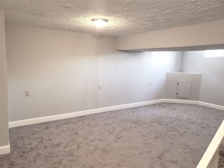 25 Finished Basement sm - 2193 Jarrow Dr