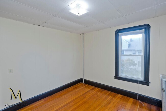 Building Photo - 43 Elmdale St
