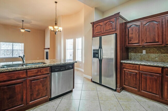 Building Photo - Northeast Home w/ Refrigerated Air