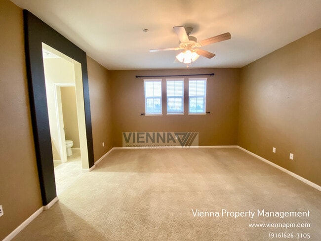 Building Photo - 3301 Leiper Loop