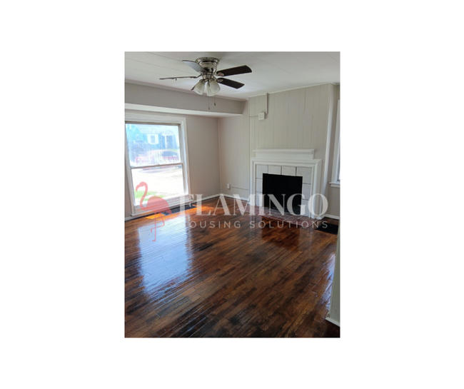 Building Photo - 3005 Edison St