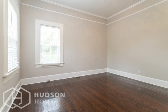 Building Photo - 5100 Holmes Ave