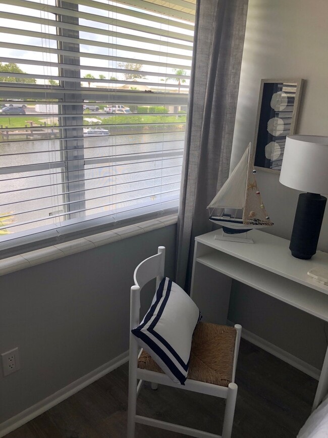 Building Photo - 1825 Cobia Dr