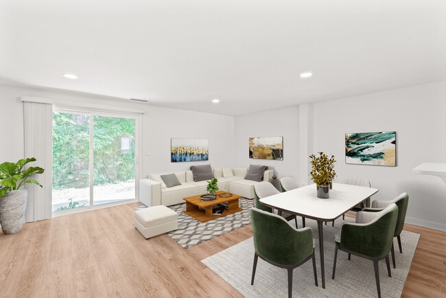 Building Photo - 9726 Old Gate Dr