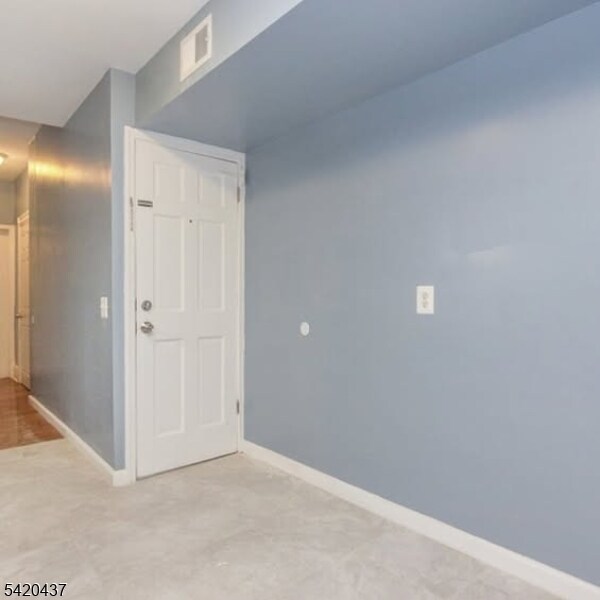 Building Photo - 106 S 13th St