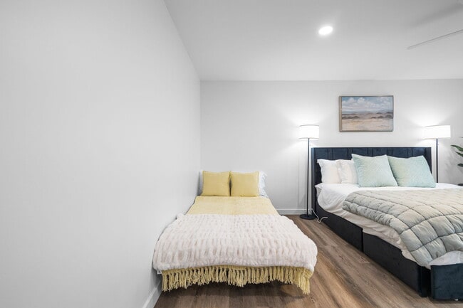 Building Photo - 1404 Lieta St