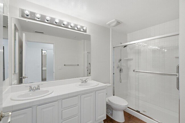 Building Photo - 880 Meridian Bay Ln