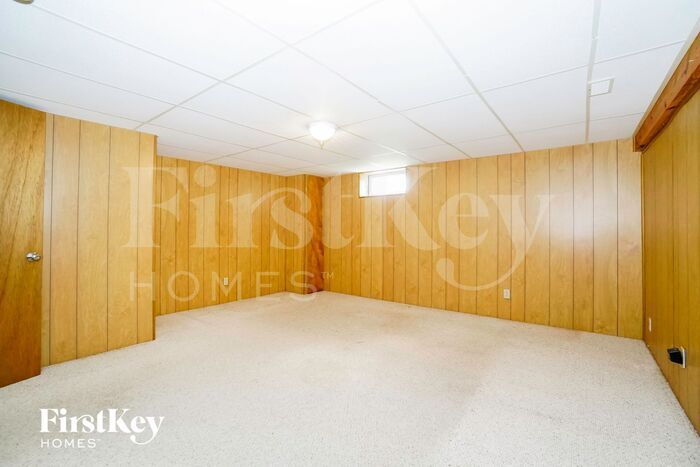 Building Photo - 5911 Epernay Way