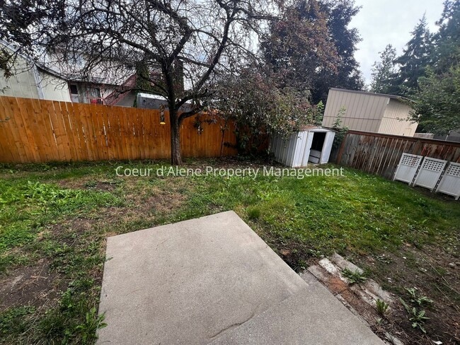 Building Photo - 3290 N 11th St