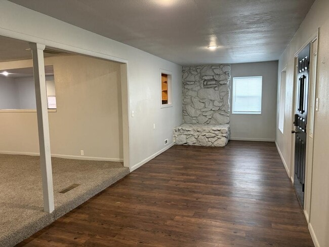 Building Photo - 17822 S Bryant Rd