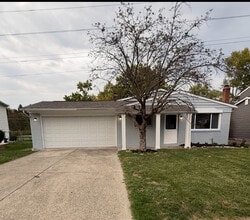 Building Photo - 2652 Landsburn Dr