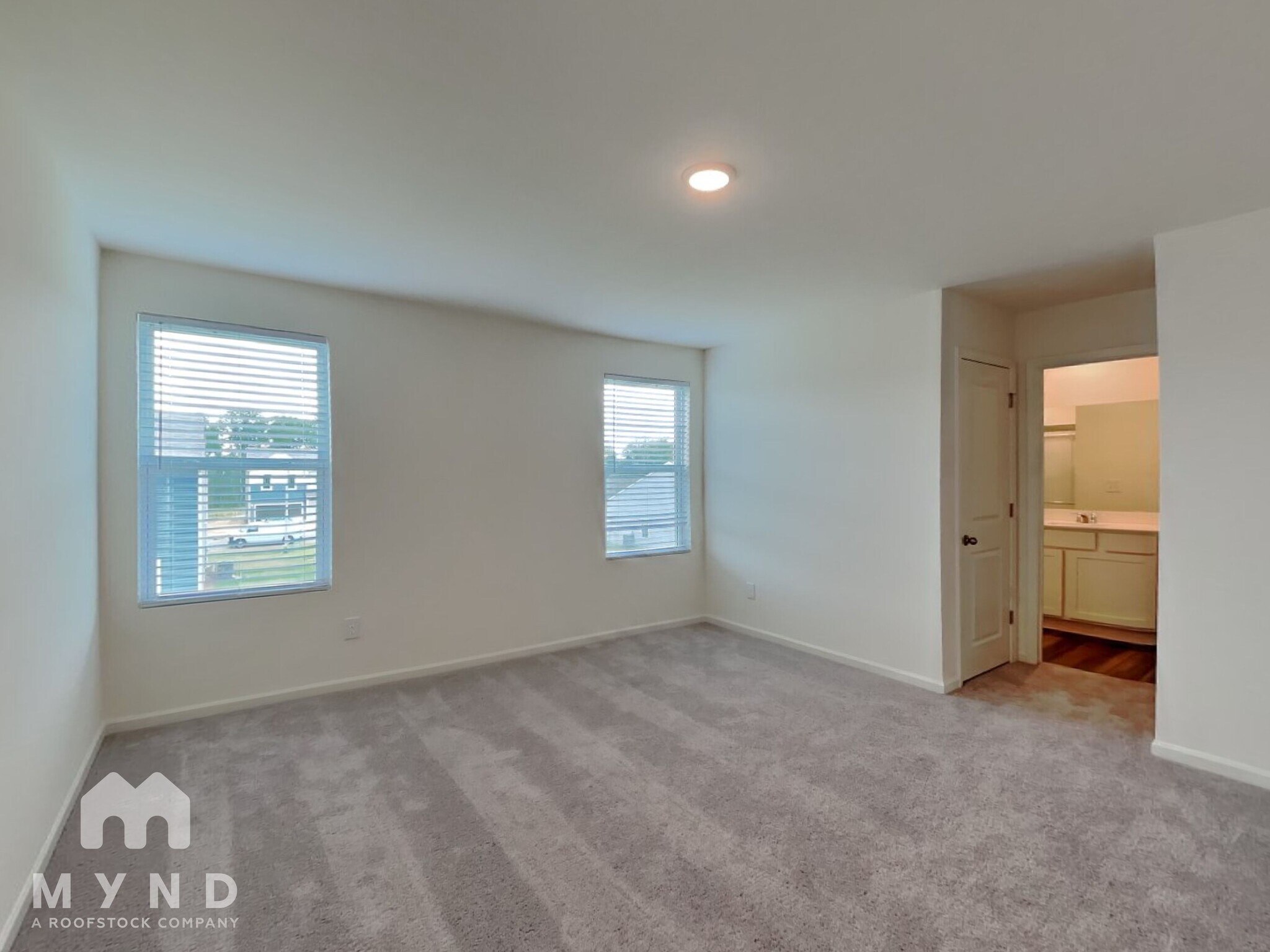 Building Photo - 1148 Centerview Dr