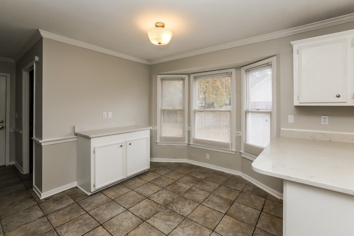 Building Photo - 506 Huntington Dr