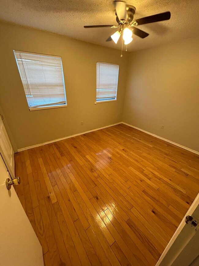 Building Photo - This home is sure to impress any homeowner