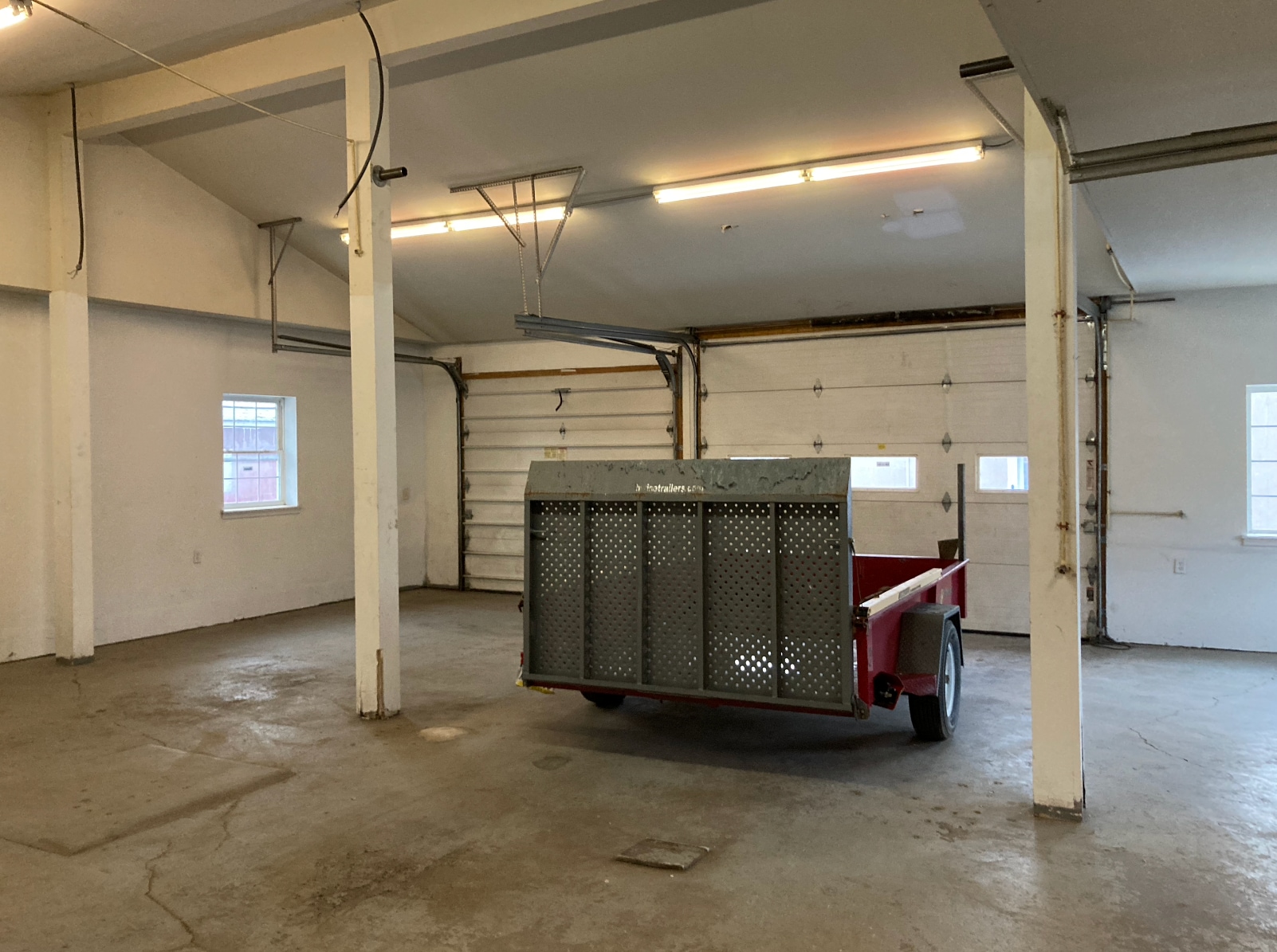 Building Photo - 338 Buchanan Trl