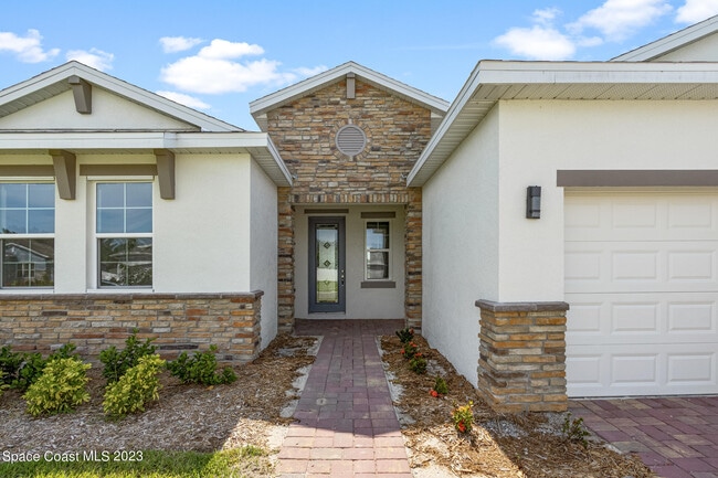 Building Photo - 285 Loymer Cir