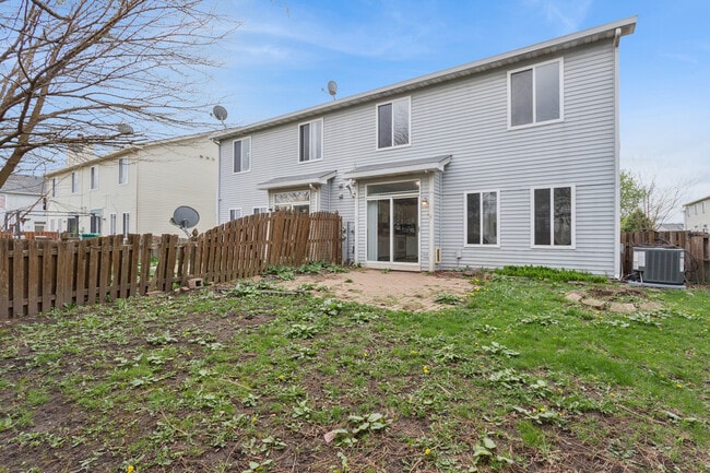 Building Photo - 21523 Franklin Cir