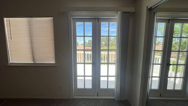 Building Photo - West Palmdale Home